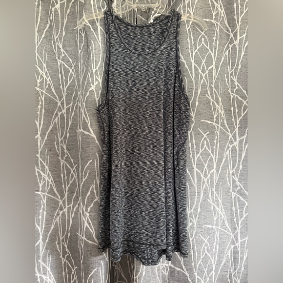 lululemon athletica Tops - Lululemon Split Back Gray Heathered Tank Top size 10
